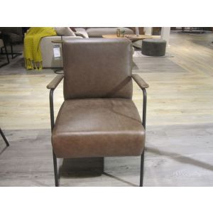 400103764fauteuillusaka.JPG